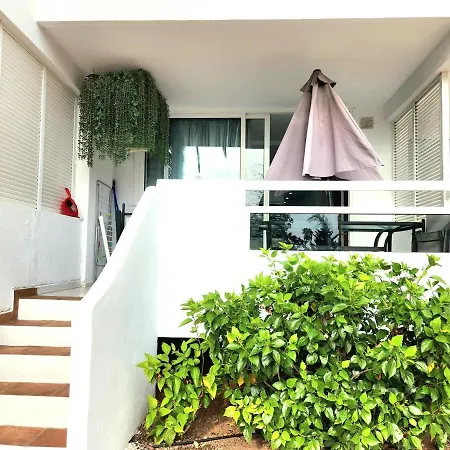 Апартаменты Modern Pool Front In Las Americas Плая-де-лас-Америкас